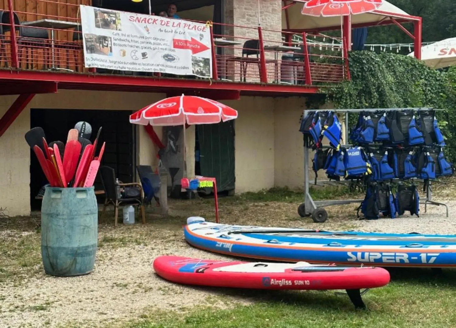 Campeggio Camping Paradis De La Plage Saint-Cirq-Lapopie